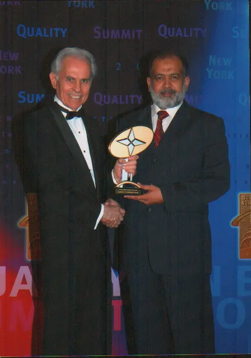 CEO Bashir Ahmad receiving award for being a distunguished Himalayan Salt Product Manufacturer